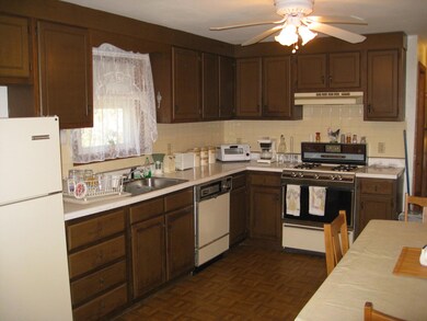 28 Mariner Cir, Cotuit, MA 02635 - photo 3