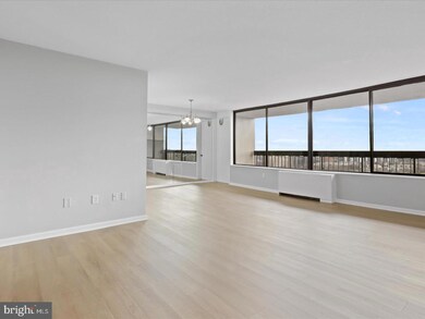 Skyline Plaza unit 2013S, Baileys Crossroads, VA 22041 - photo 6