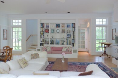 165 Quinsigamond Ave, Vineyard Haven, MA 02568 - photo 2