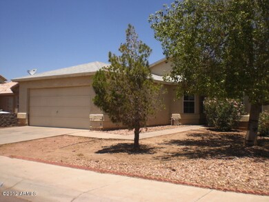 023-156674 front right