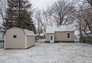 1426 Clarendon Ave, Niles, MI 49120 - photo 3
