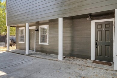 4809 Mcewen St unit B, Houston, TX 77009 - photo 2