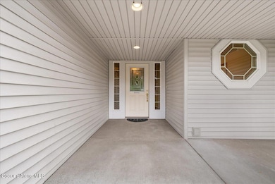 05-Front entry