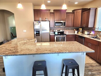 10048 Jensen Dr SE, Yelm, WA 98597 - photo 5