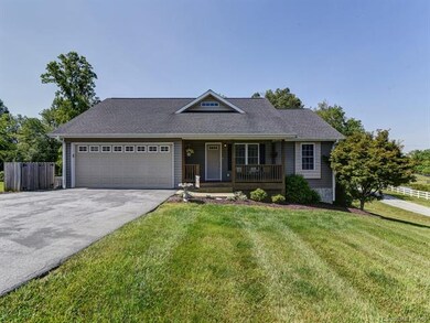 24 Faith Hill Dr, Flat Rock, NC 28731 - photo 2