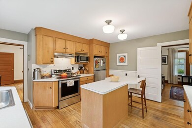 10 Warren St, Hallowell, ME 04347 - photo 5