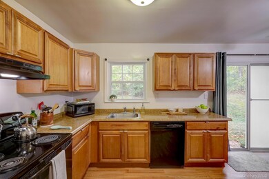 3 Wilson Commons, Yaphank, NY 11980 - photo 7