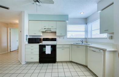 6047 Bahia Del Mar Blvd unit 262, Saint Petersburg, FL 33715 - photo 4