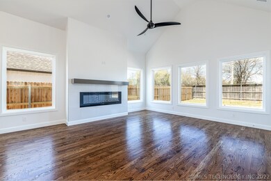 4010 W Tucson Place, Broken Arrow, OK 74011 - photo 7