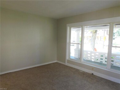 232 Whitney St, Conneaut, OH 44030 - photo 4