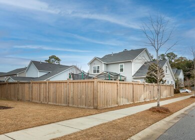 937 Foliage Ln_exteriors_Brett Martin Ph