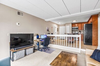 Hingham Woods unit 405, South Weymouth, MA 02190 - photo 3