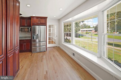 14604 Cobblestone Dr, Silver Spring, MD 20905 - photo 6