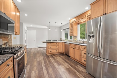 Photos were taken prior to tenant.