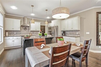 1521 SW 44th St, Lees Summit, MO 64082 - photo 4