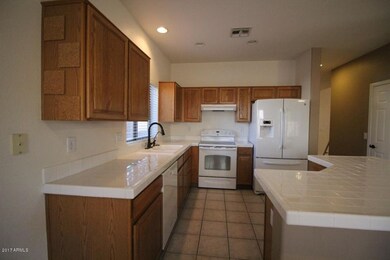 SPACIOUS AND BRIGHT KITCHEN