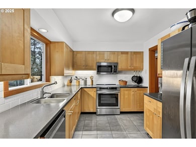 3564 SW Council Crest Dr, Portland, OR 97239 - photo 6