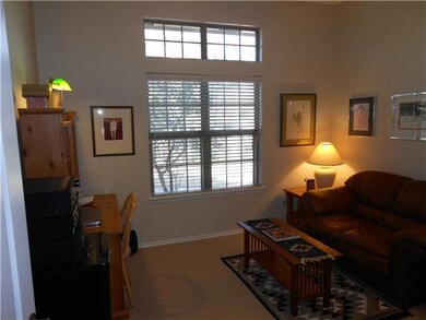 Studio/Study/Office.