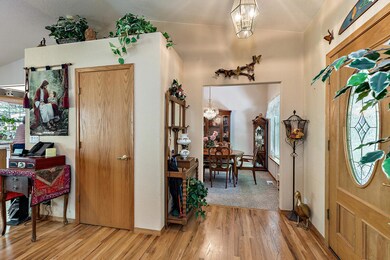 340 Honeycutt Dr, Grants Pass, OR 97526 - photo 5