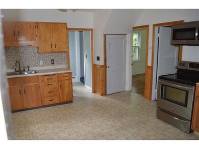 925 Smithfield Rd, North Providence, RI 02904 - photo 2