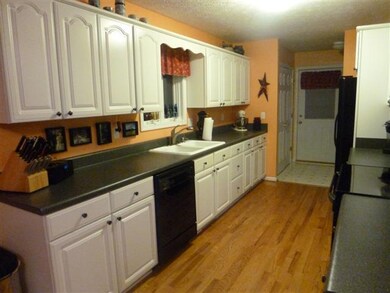 Moorman Dr 235 086 (Small)