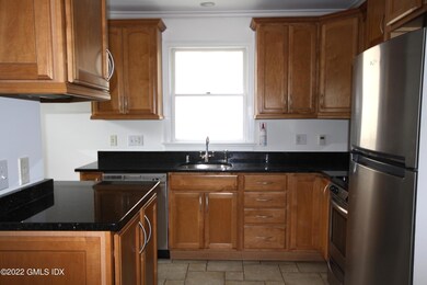 140 Milbank Ave unit 2, Greenwich, CT 06830 - photo 3