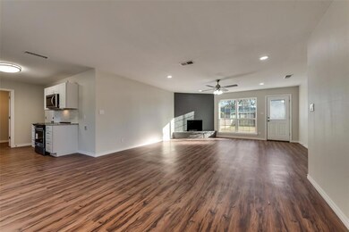 625 Joel Dr, Tyler, TX 75703 - photo 4