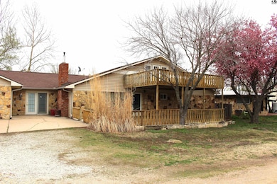 2120 Strassburg, Marion, KS 66861 - photo 2