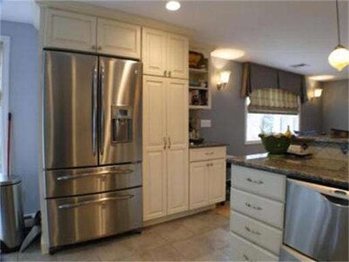 34 Pearl Rd, Saugus, MA 01906 - photo 5