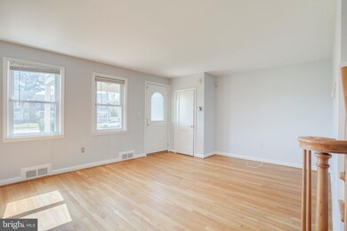 1284 Cedarcroft Rd, Baltimore, MD 21239 - photo 5