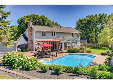 9207 Polaris Ln N Maple Grove-large-004-008-Back Y