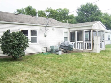 2103 W 69th St, Davenport, IA 52806 - photo 2