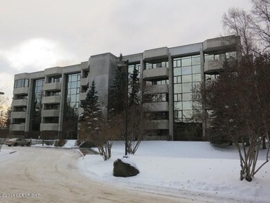600 W 76th Ave
