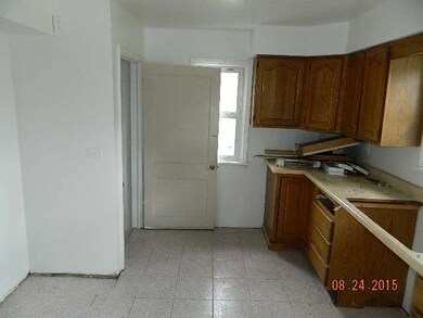 50 Wisconsin Ave, Waukegan, IL 60085 - photo 5