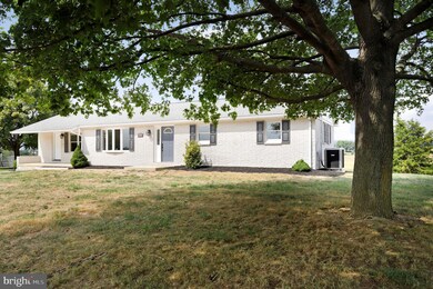 14520 Fairview Hill Ln, Clear Spring, MD 21722 - photo 3