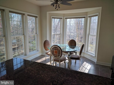 2100 Ivy Stone Place unit 172A, Woodbridge, VA 22191 - photo 4