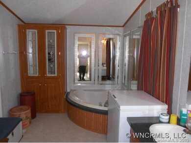 92 Forest Edge Dr, Hendersonville, NC 28792 - photo 5