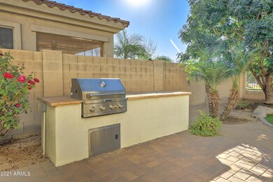 439 E Louis Way-40