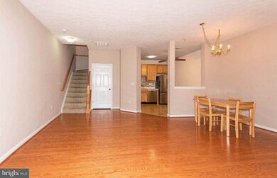 8208 Barrington Ct, Severn, MD 21144 - photo 5