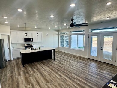 157 E 500 South St, Fillmore, UT 84631 - photo 6