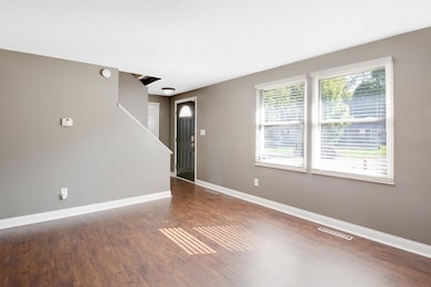 6413 Deer Ridge Ln, Columbus, OH 43229 - photo 4