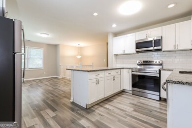 908 Bimini Ln, Forest Park, GA 30297 - photo 5