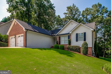 5505 Riverchase Dr, Flowery Branch, GA 30542 - photo 2