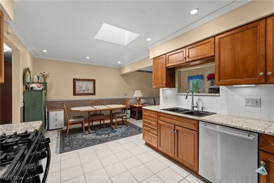 8303 Bradfords Gate, Olmsted Falls, OH 44138 - photo 7