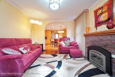 195 Locust Ave, Staten Island, NY 10306 - photo 5