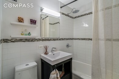 200 Central Park S unit 3F, New York, NY 10019 - photo 7