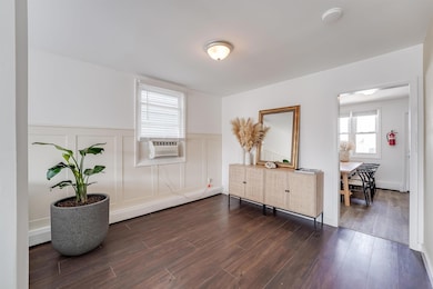 37 Andrew St unit 2, Bayonne, NJ 07002 - photo 4