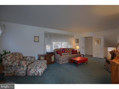921 Brighton Ave, Reading, PA 19606 - photo 4
