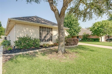 7109 Ashworth Dr, North Richland Hills, TX 76182 - photo 3