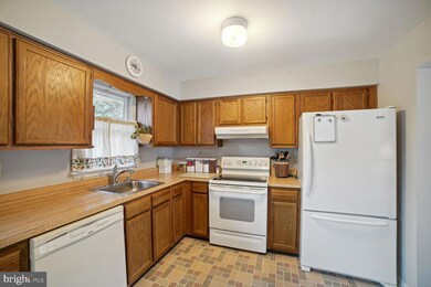 2034 Stillwater Rd, Sykesville, MD 21784 - photo 3